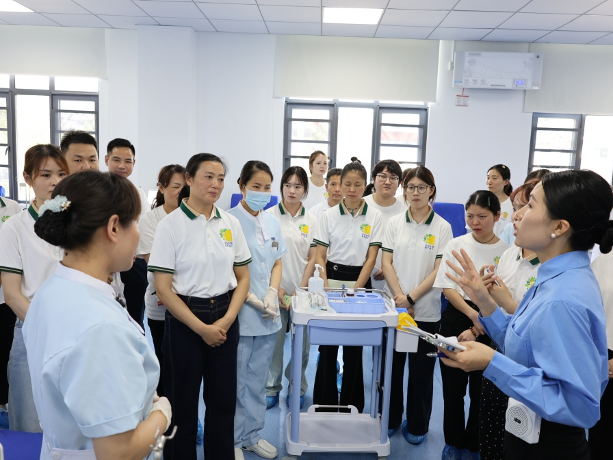 护航计划丨135天跨越40地，国药集团天坛生物2025年浆站礼仪服务专项培训圆满收官