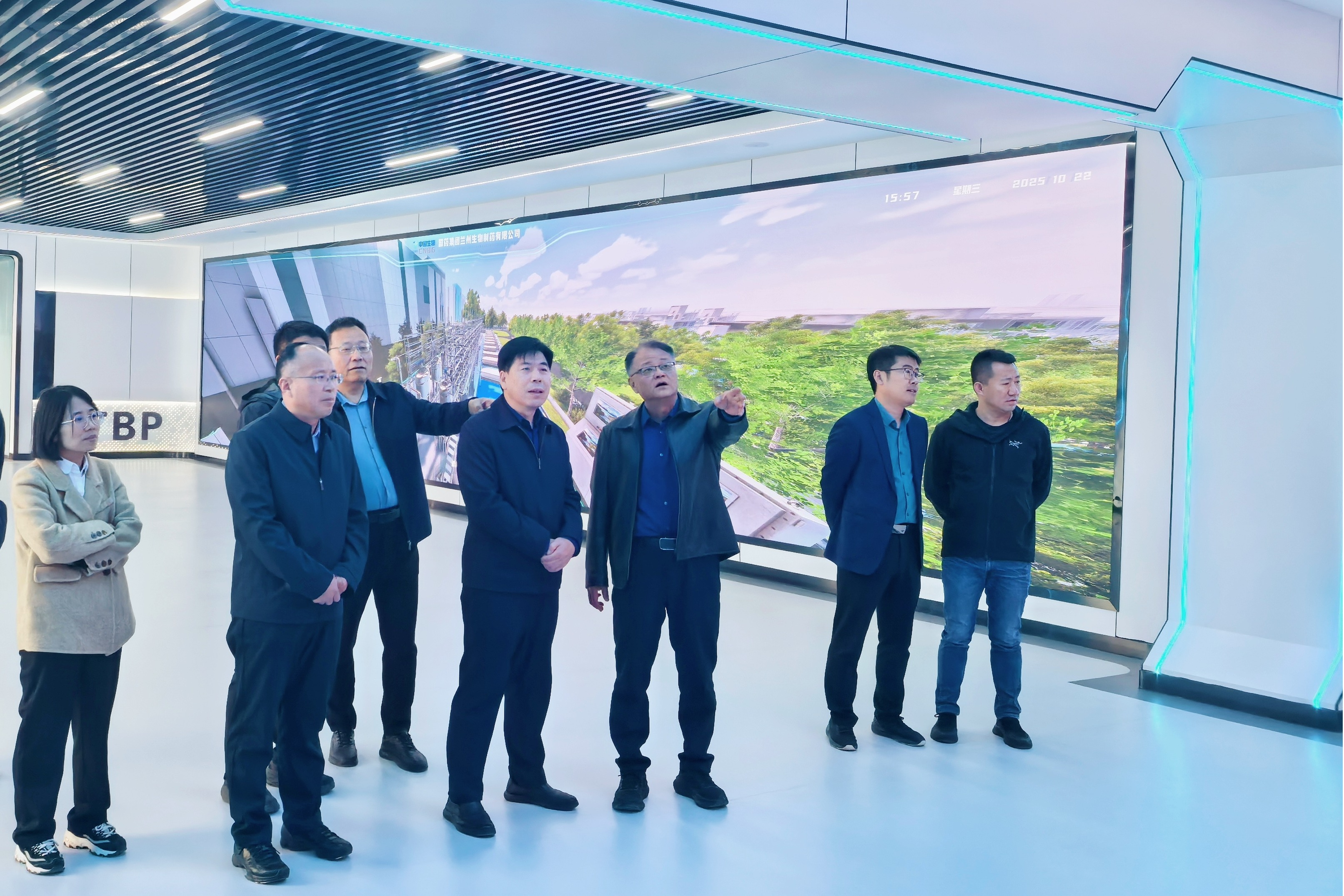 甘肃省红十字会党组书记、常务副会长任进全一行赴国药天坛兰州项目考察交流